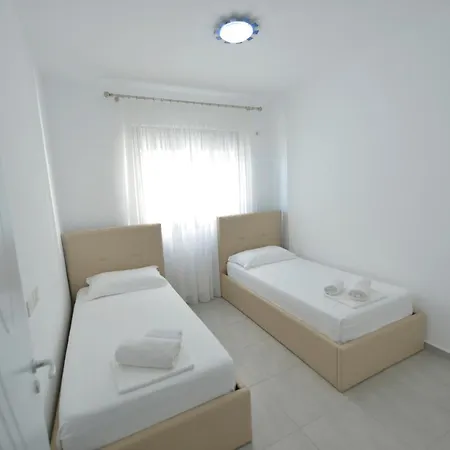 Miramare Apartment Sarande Exterior photo
